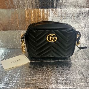 GUCCI Marmont Shoulder Bag